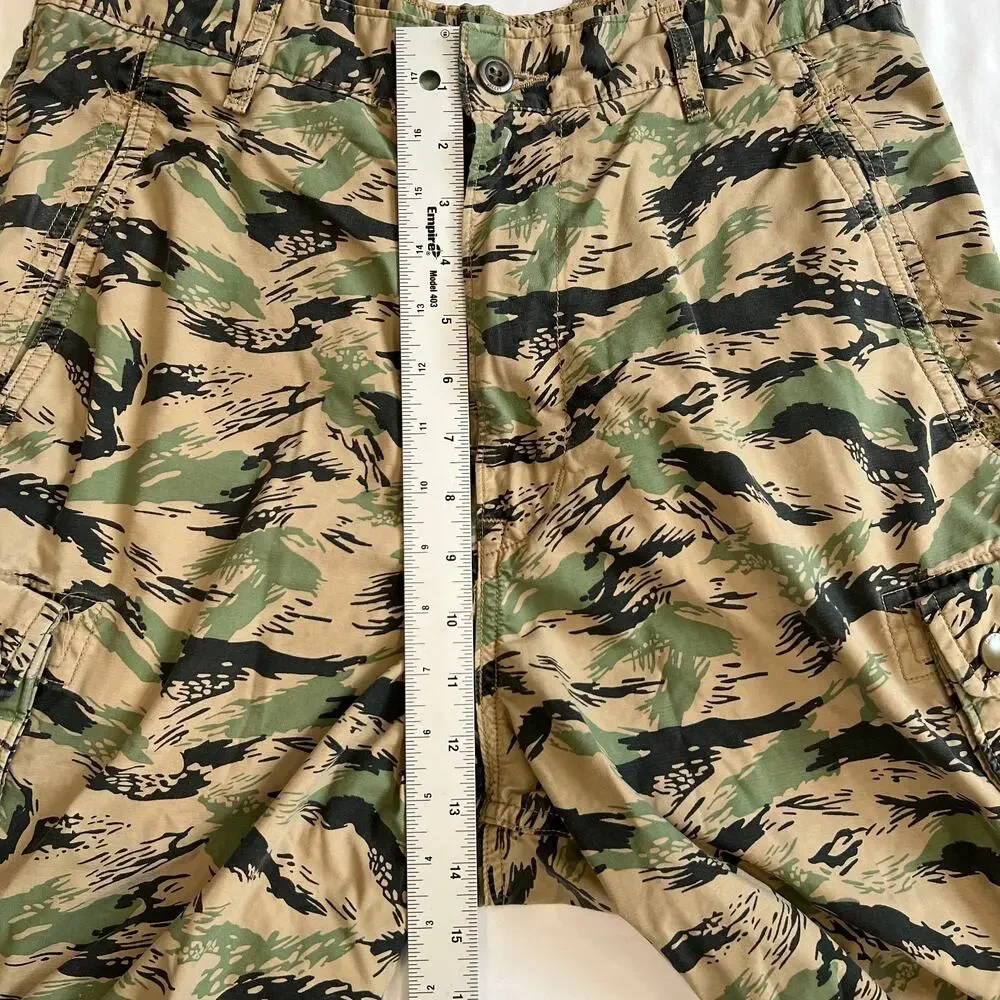 Levi Strauss & Co Cargo Shorts Mens 30 Tan Tiger Stripe Camo Military